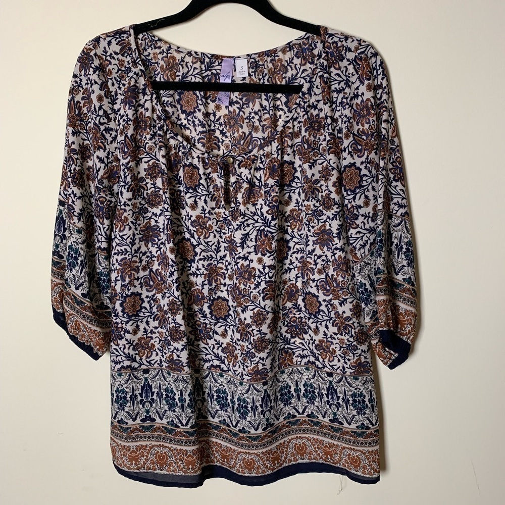 Alya Floral Navy and Tan Blouse Size Small